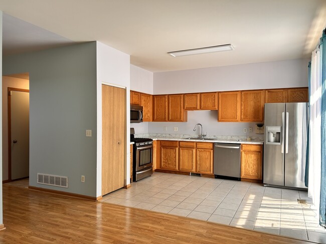 Building Photo - 1769 Rebecca Dr