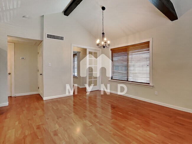 Building Photo - 10115 E Mountain View Rd Unit 2055
