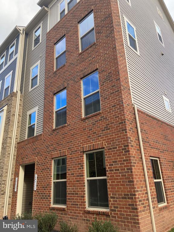 Foto del edificio - 24733 Monk Meadows Terrace