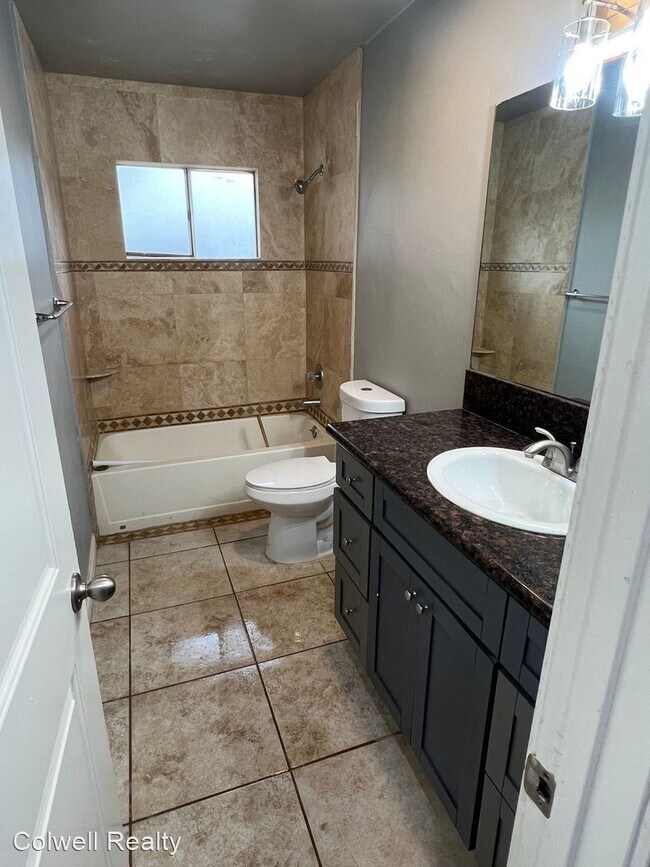 Foto del edificio - 3 br, 2 bath House - 562 7th Street
