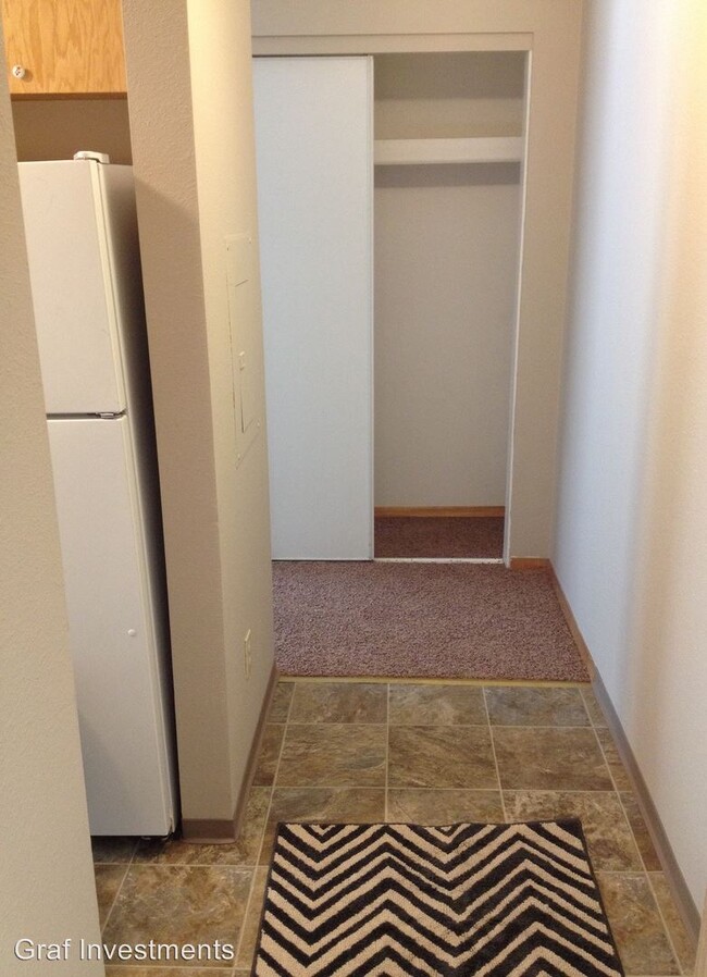 Building Photo - 229 Canyon Dr