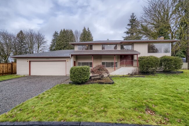 Building Photo - Gorgeous 5 Bed 2.5 Bath Renton Home @ The Ideal Location!