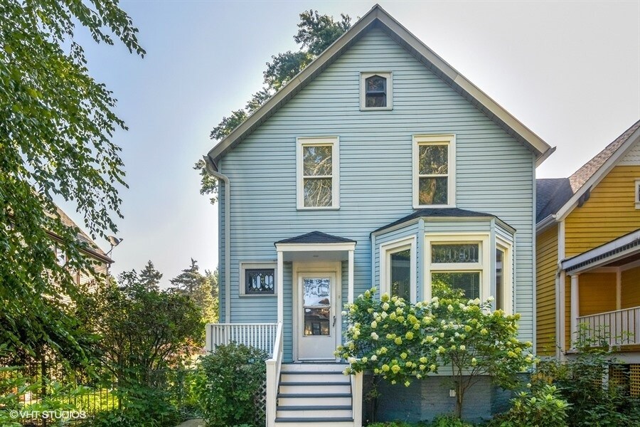 Foto principal - 3833 N Kenneth Ave