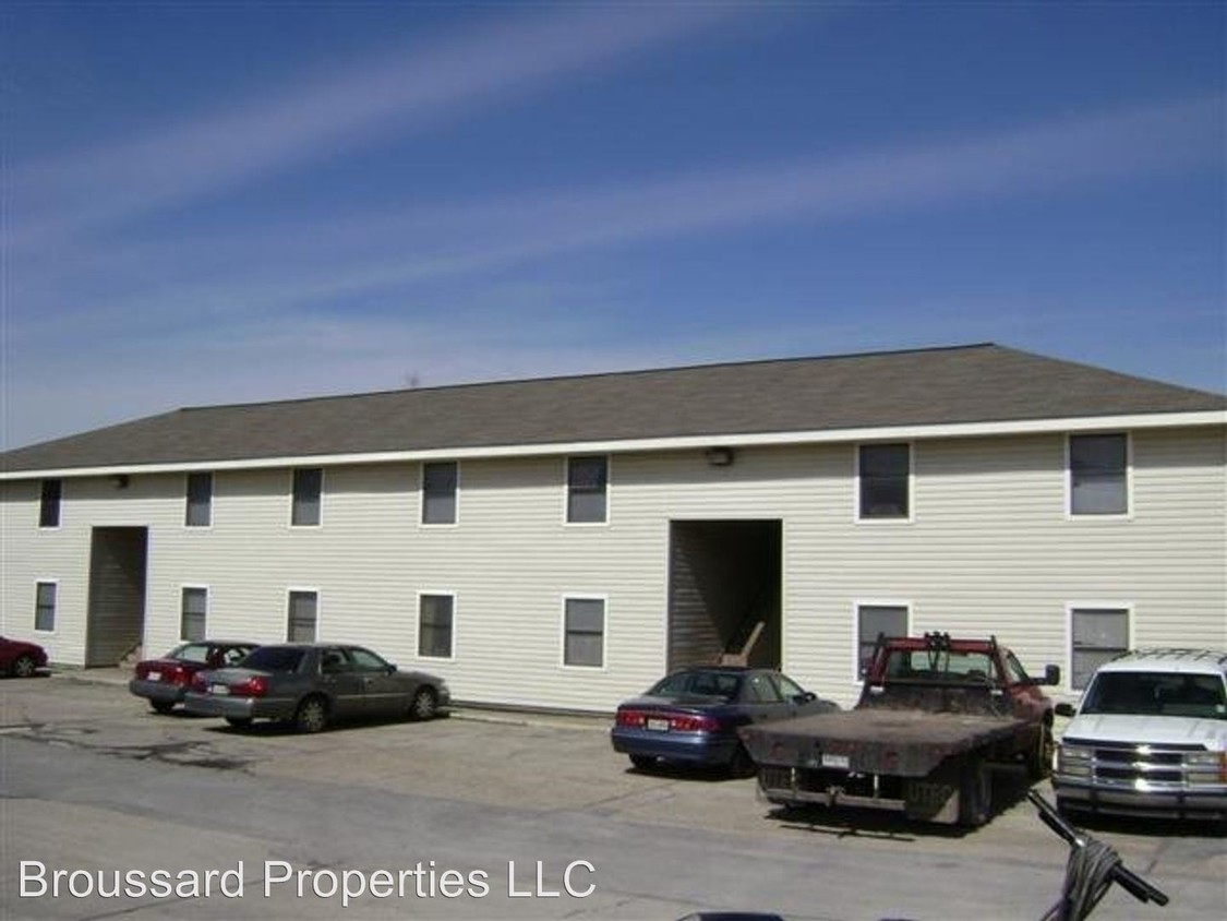 Primary Photo - 135 Georgianna St