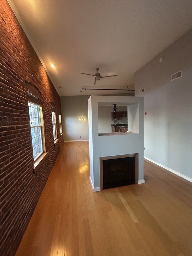 Foto del edificio - 1511 Main St