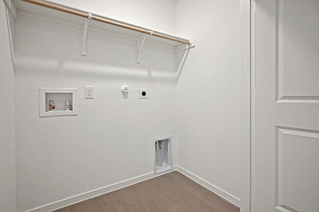 Foto del edificio - 3817 Low Tide