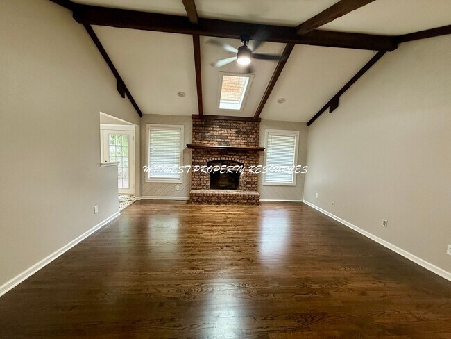 Foto del edificio - 212 SE Moreland School Rd