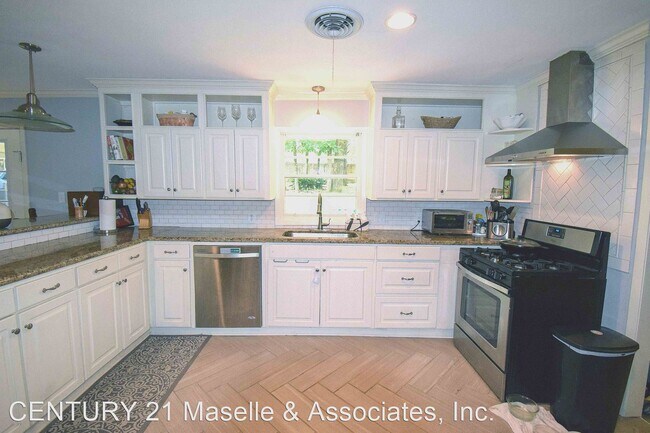 Building Photo - 4 br, 3 bath House - 1785 Brecon Drive