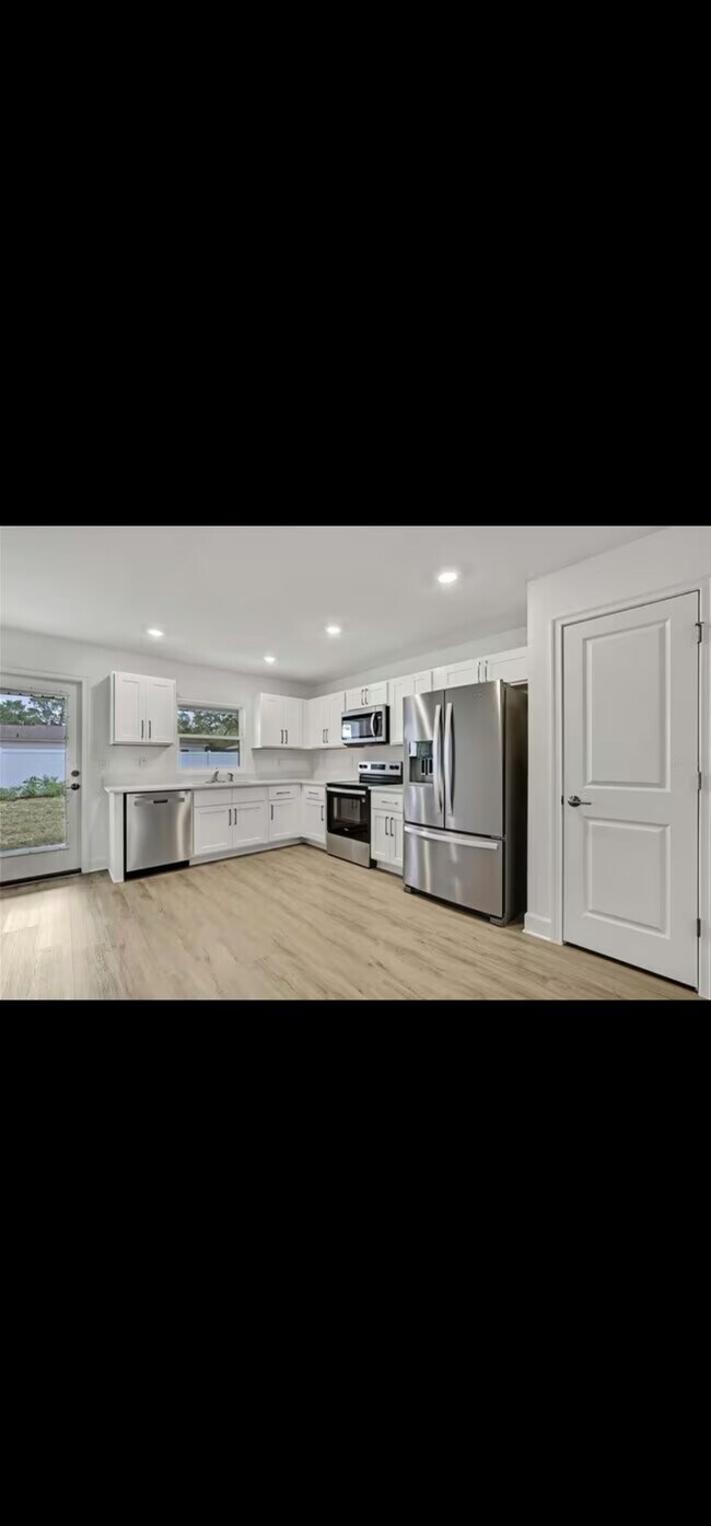 Foto del edificio - 4121 Jason Rd