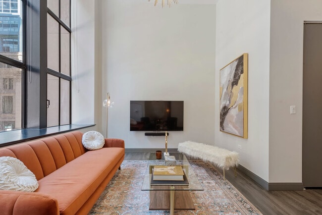 Building Photo - 29 S LaSalle St