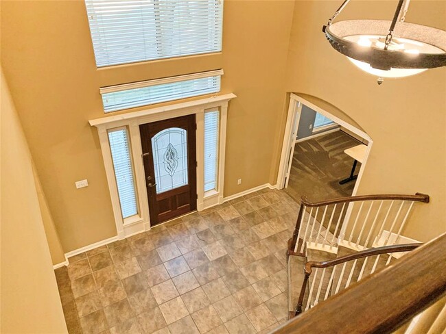 Building Photo - 17303 Laguna Trail Dr