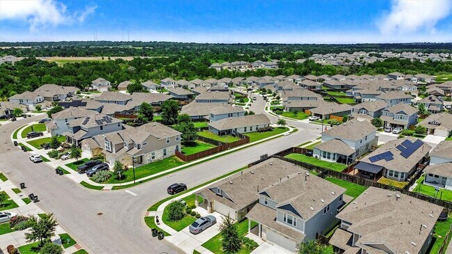 Building Photo - 288 Gaida Loop