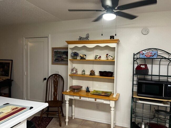 Foto del edificio - 3 S County Center Dr