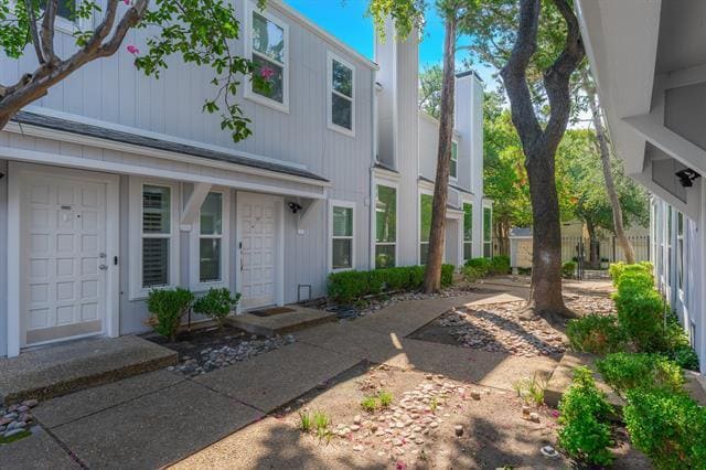 Building Photo - 2815 Welborn St