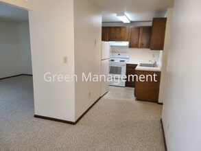 Building Photo - 637 2nd Ave E