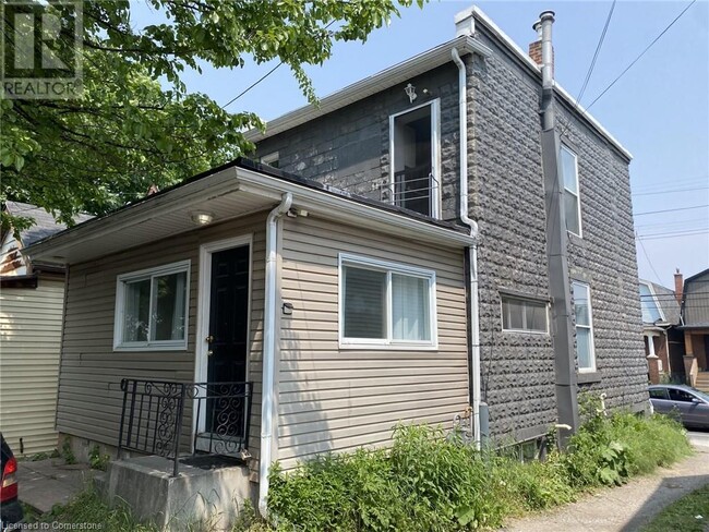 Building Photo - 1164 Cannon St E