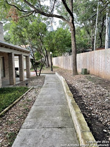 Building Photo - 6106 Vance Jackson Rd