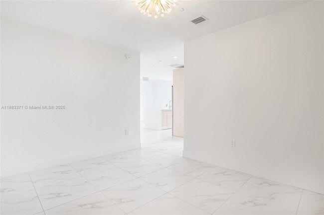 Building Photo - 2000 Metropica Wy