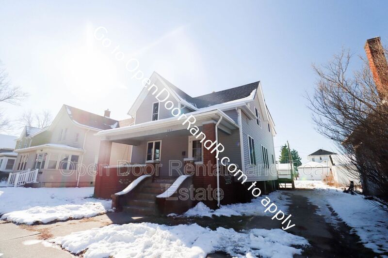 302 S Walsh St, Garrett, IN 46738 Condo for Rent in Garrett, IN