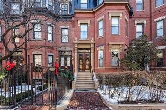 Building Photo - 348 Marlborough St