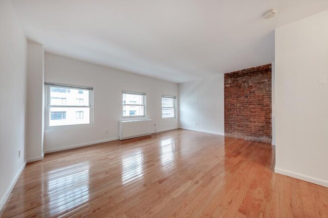 Building Photo - 0 bedroom in NEW YORK NY 10014