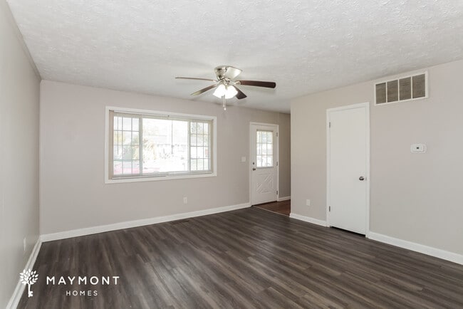 Foto del edificio - 10883 Newmarket Dr