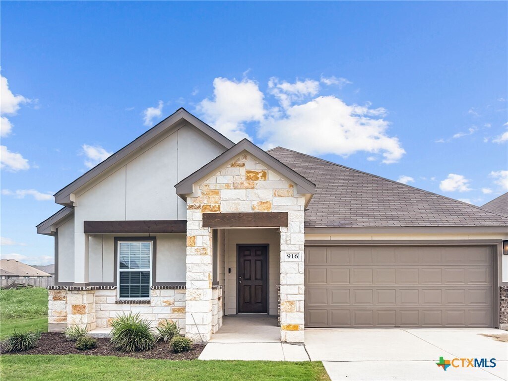 Foto principal - 916 Gray Cloud Dr