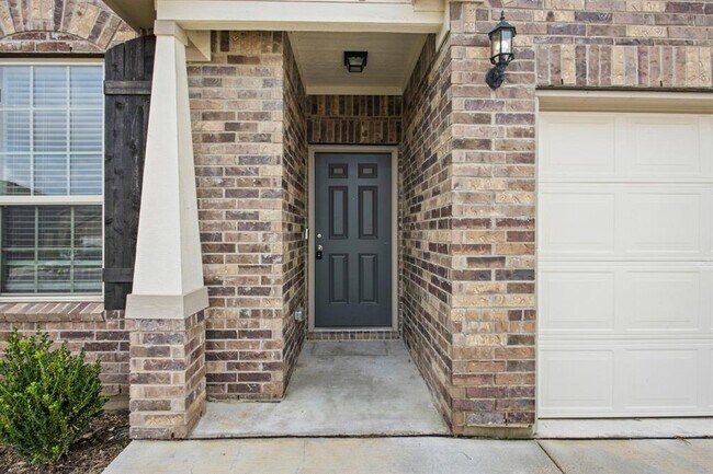 Foto del edificio - 401 Bedford Falls Ln