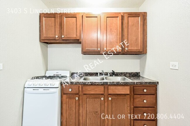 Foto del edificio - 3403 Lincoln Terrace - Great Location, Won...