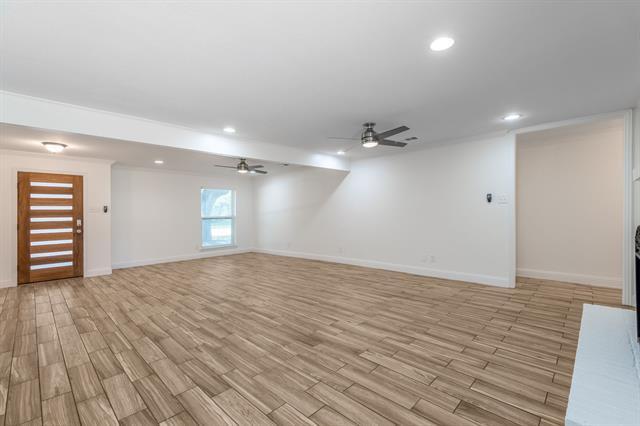 Foto del edificio - 13147 Rosser Rd