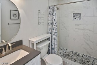 Building Photo - 4295 Island Cir