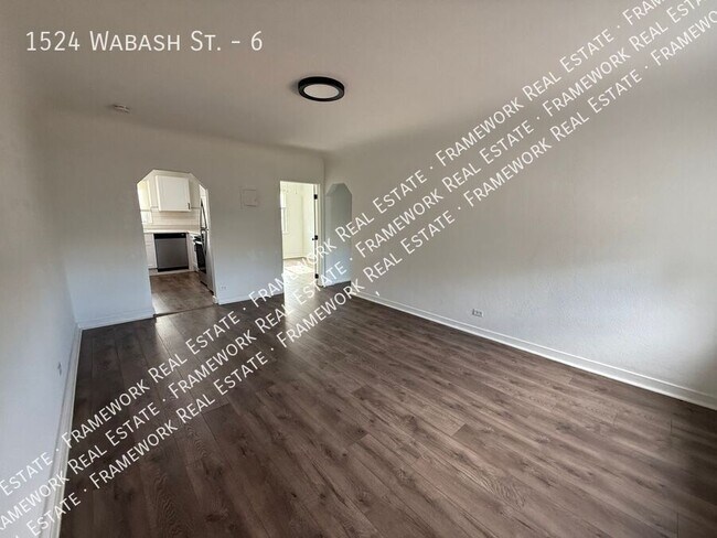 Building Photo - 1524 Wabash St