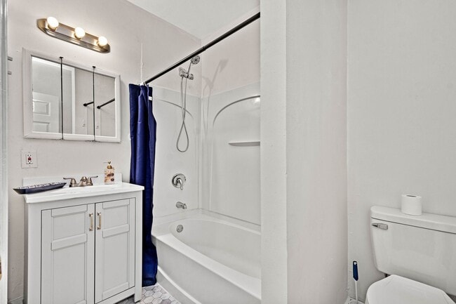 Photo - Stunning 2 bedroom home in Port Vue available August 1!