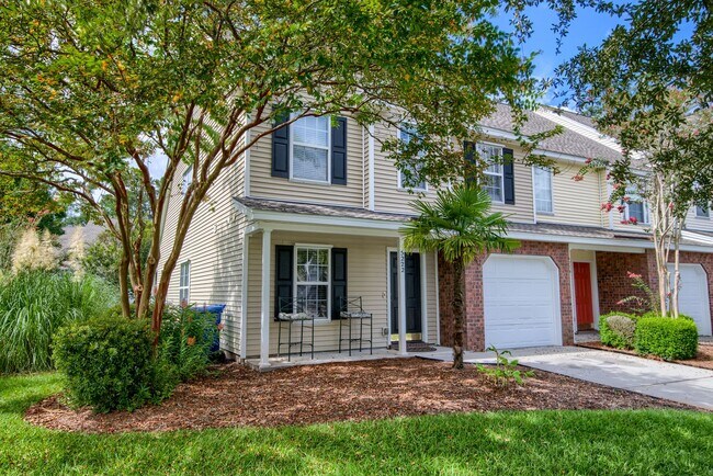 Building Photo - Easy Access to Everything North Charleston Has to Offer