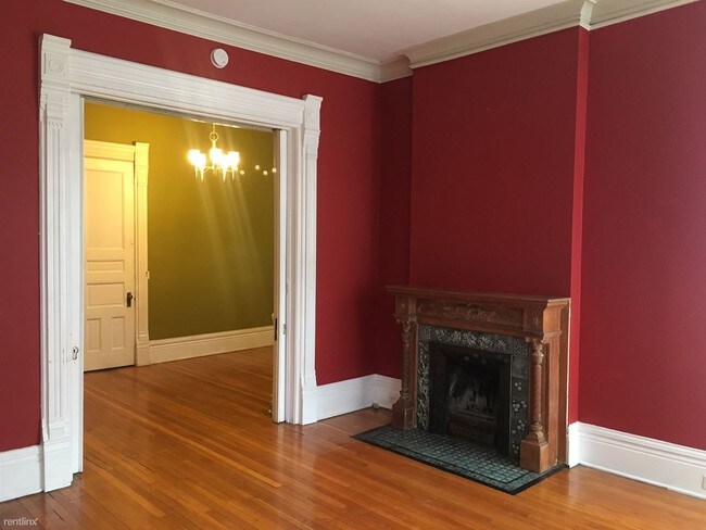Building Photo - 2 br, 1 bath  - 442 Fountain St NE Apt 1
