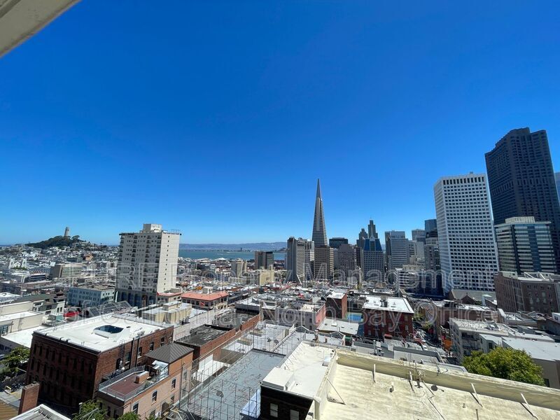 Primary Photo - 10 Miller Pl
