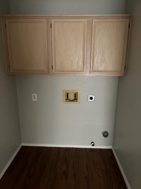 Building Photo - 3101 Sara Dr