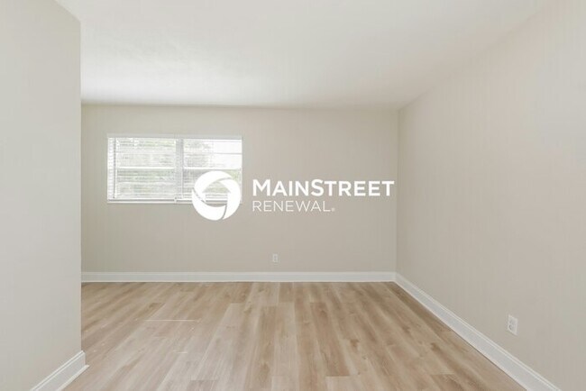 Foto del edificio - 3 Bedroom Pet-Friendly Home in Tampa, FL with Main Street Renewal