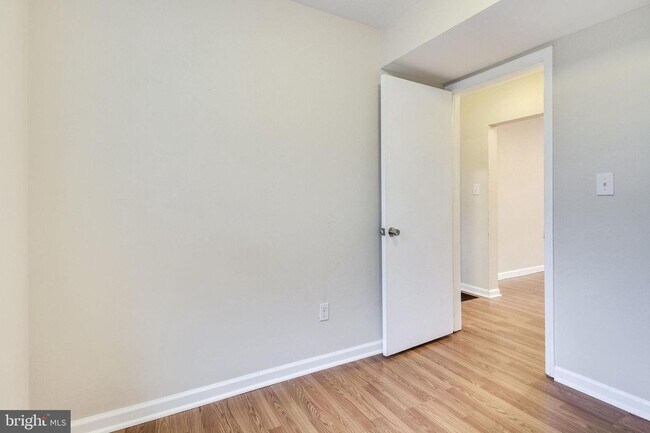 Foto del edificio - 2026 Move-In Special – $500 LEASE SIGNING BONUS!! Affordable 2-Bedroom Apartment in Southeast DC