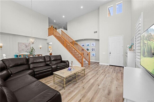 Building Photo - Gorgeous Murrieta 4 Bedroom/3 Bath Home wi...