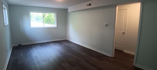 Foto del edificio - Christiansburg, 2 BR / 1 BA, Available in ...