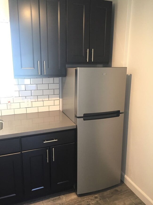 Interior Photo - Evans Apartments