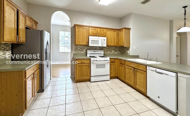 Building Photo - 10308 Birdwatch Dr