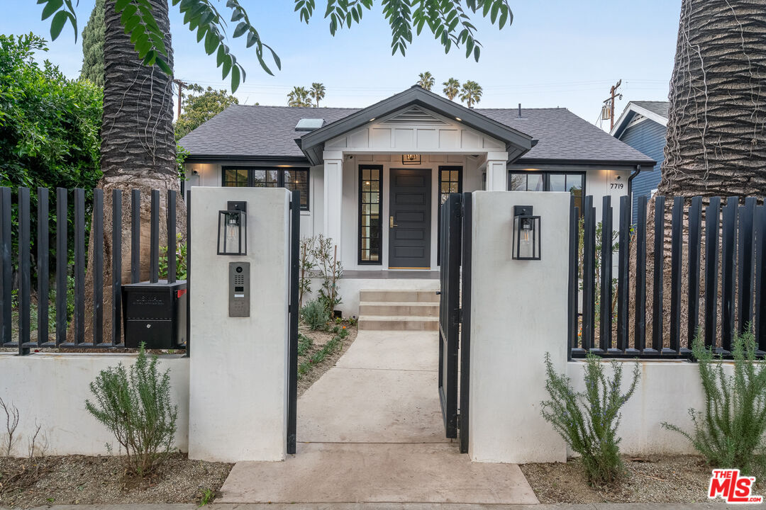 7719 Lexington Ave, West Hollywood, CA 90046 House for Rent in West