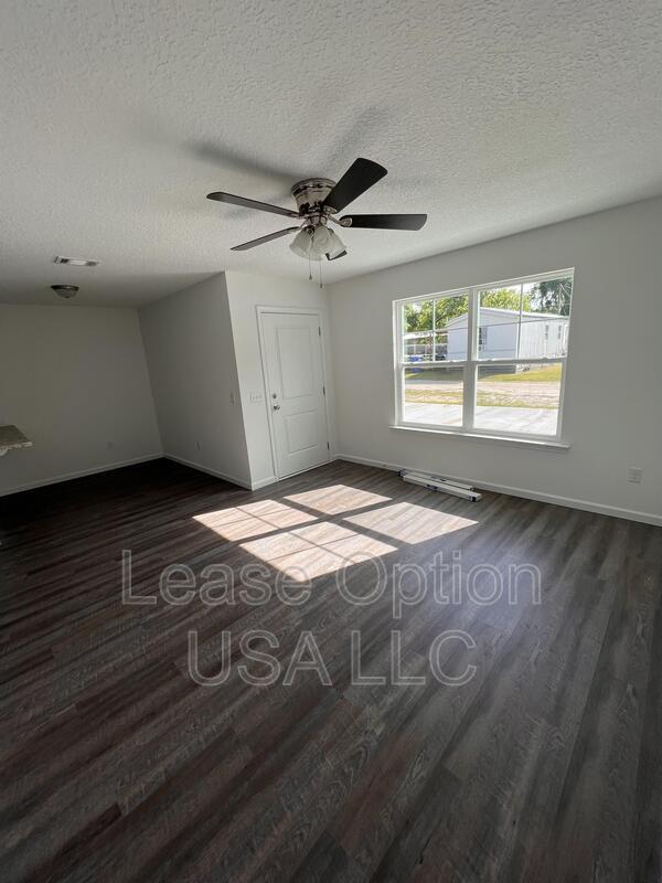 34 Pine St Unit B, Ludowici, GA 31316 Condo for Rent in Ludowici, GA