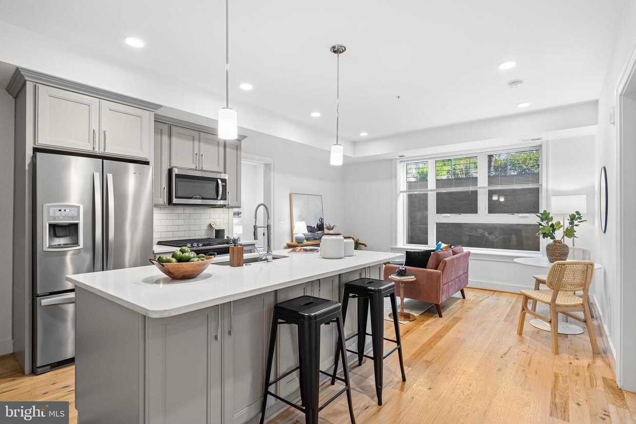 Primary Photo - 1007 Bryant St NE