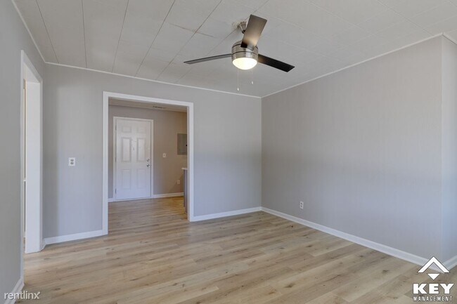 Foto del edificio - 2 br, 1 bath House - 319 N Saint Paul St