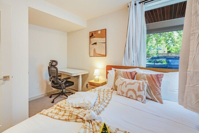 Foto del edificio - 2116 3rd Ave N