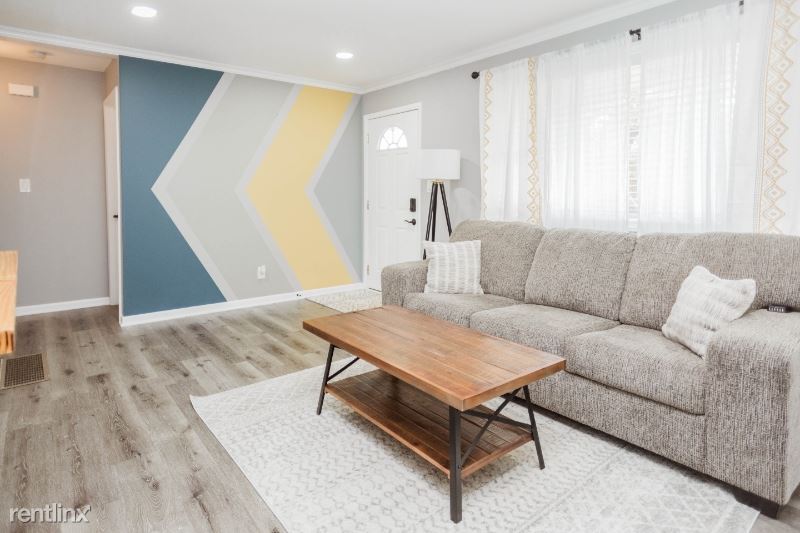 Foto principal - 2 br, 1 bath Apartment - 1143 Eastfield Rd