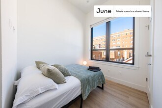 Building Photo - Room in Shared 4 bed/2 bath home